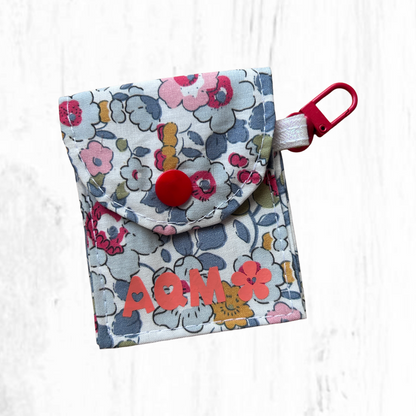 Monedero pequeño con gancho